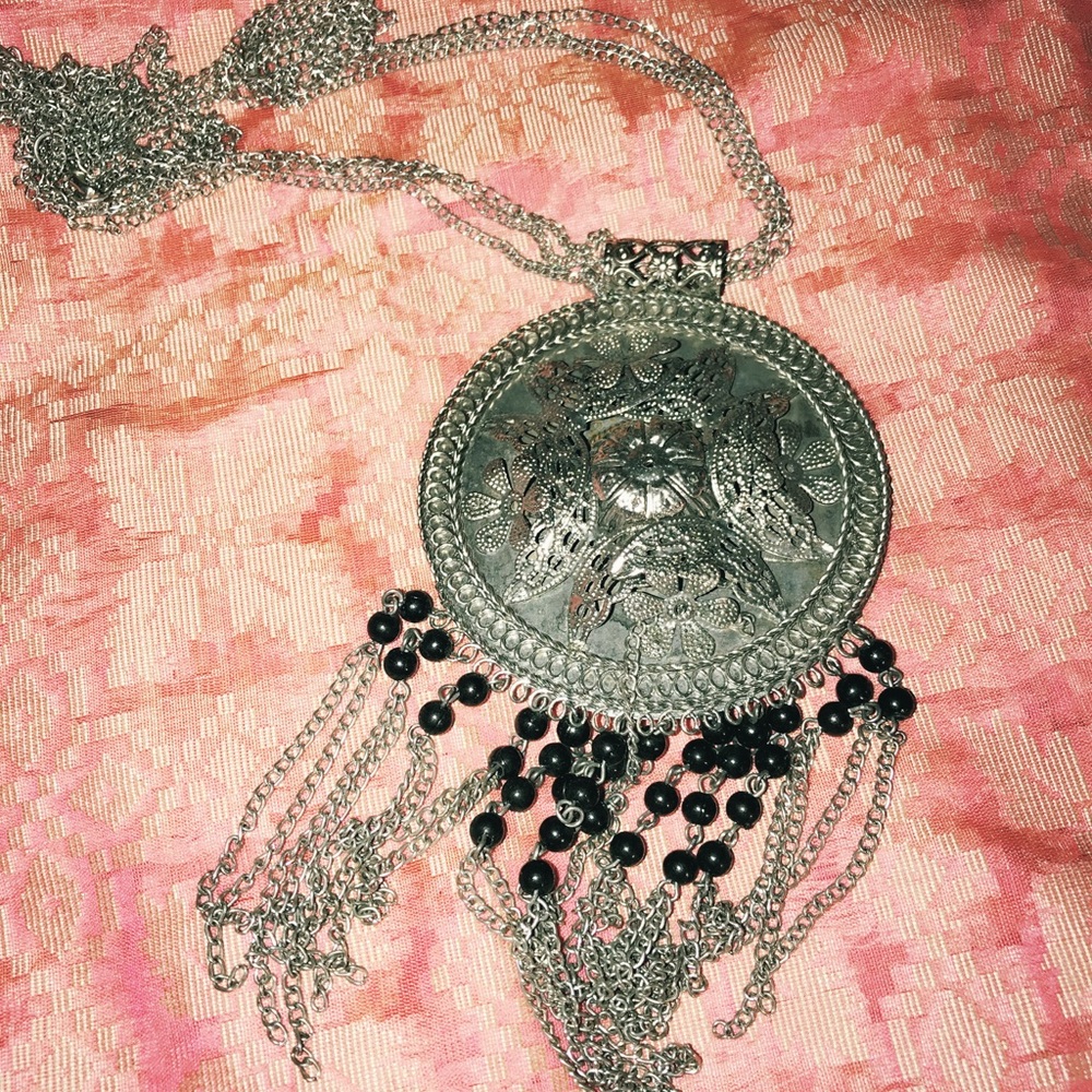Neckless